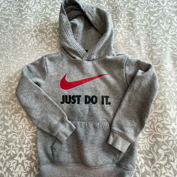 Nike Other - Boy’s Nike Sweatshirt